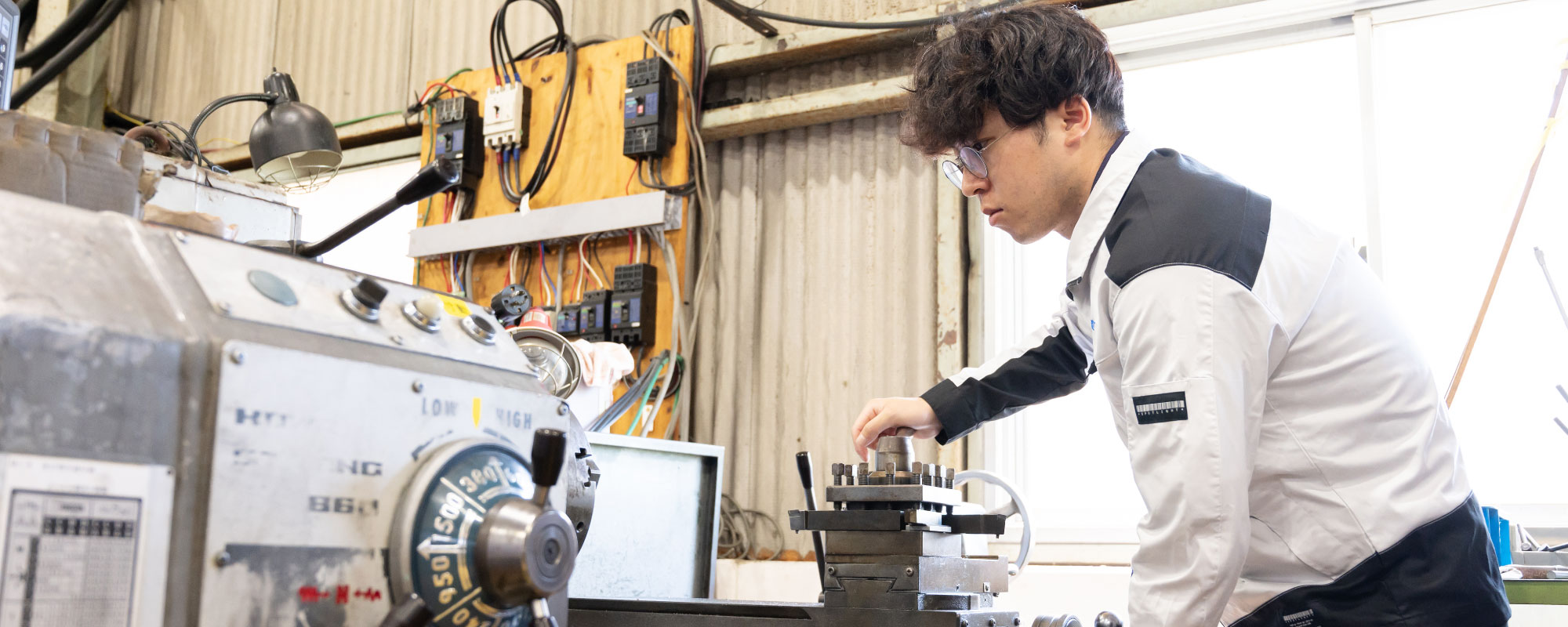 アーデル精工 社員